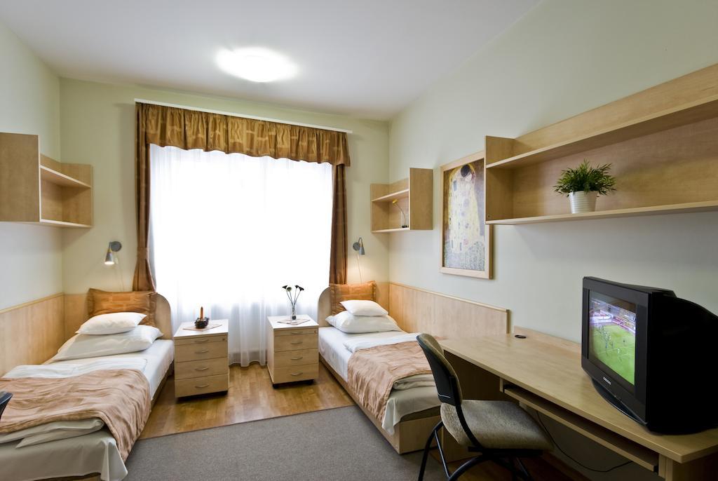 Hotel Kerpely Dunaújváros 객실 사진