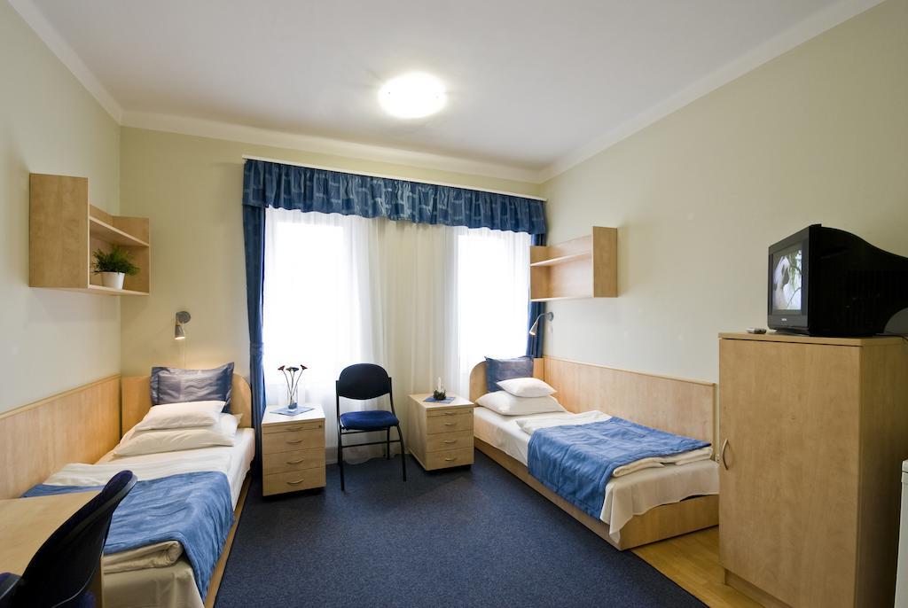 Hotel Kerpely Dunaújváros 객실 사진