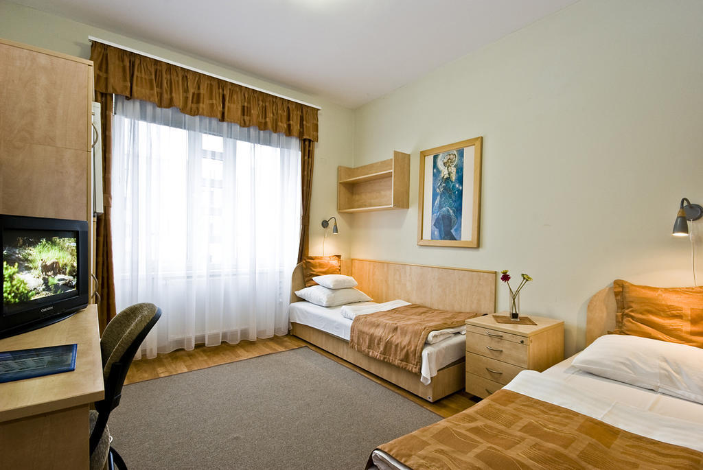Hotel Kerpely Dunaújváros 외부 사진