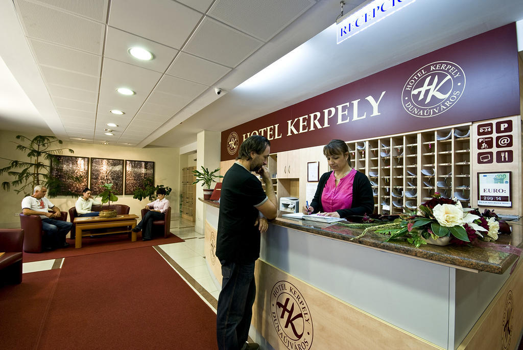 Hotel Kerpely Dunaújváros 외부 사진
