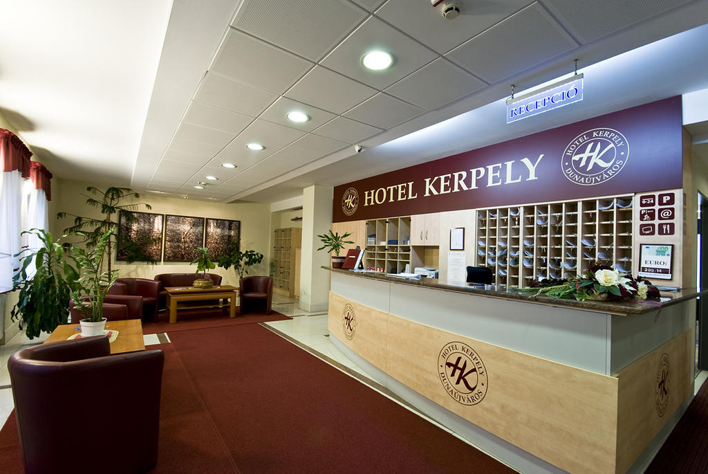 Hotel Kerpely Dunaújváros 외부 사진